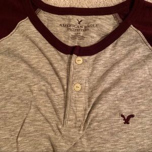 ❤️4/$20 NWOT. AEO shirt